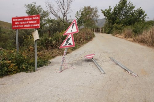 Küçük Menderes Köprüsü Onarılıyor