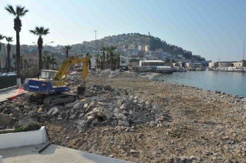 Kuşadası Sahil Projesi Başladı