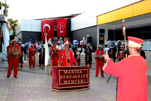 Mhp’nin İftarına 2 Bin Kişi Katıldı