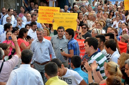Miting Gibi Adaylık Açıklaması