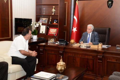 Müteahhitlerden Zihni Aldırmaz’a Davet