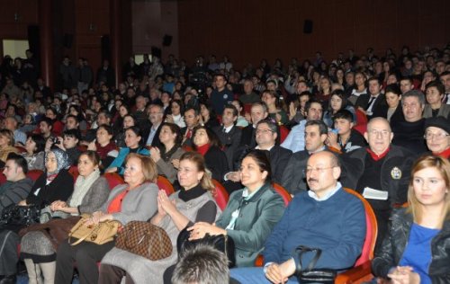 Neşet Ertaş Türküleriyle Anıldı