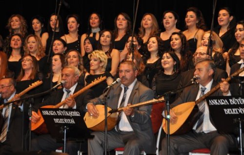 Neşet Ertaş Türküleriyle Anıldı