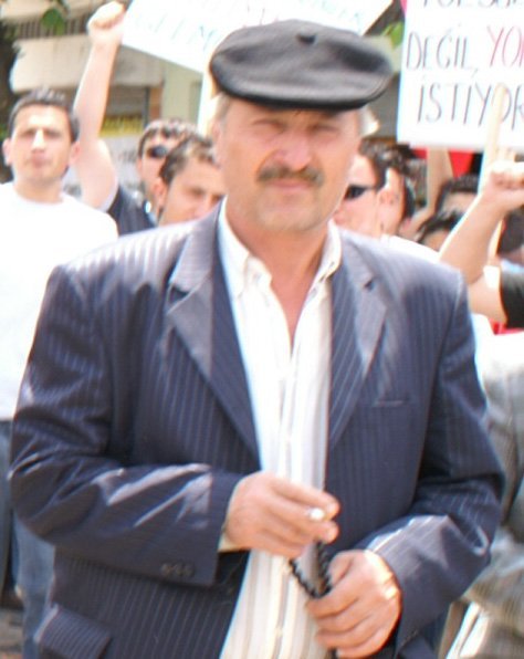 Oğlunu Vurup İntihar Etti