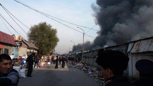 Orta Asya’nın En Büyük Pazarı Alevlere Teslim