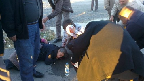Otomobil Kamyona Çarptı: 4 Yaralı