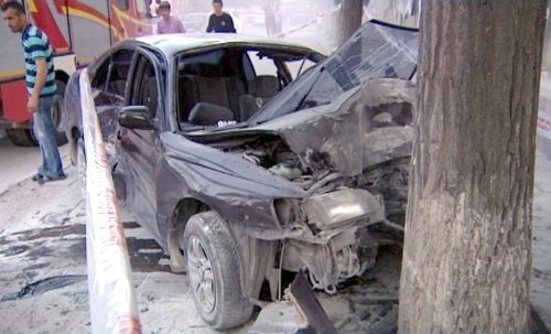 Otomobile Çarpan Motosiklet Yandı