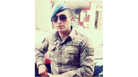 pkkli_teroristlerle_girdigi_catismada_agir_yaralanan_er_ufku_demirel_sehit_oldu_h62737_e3386.jpeg pkkli_teroristlerle_girdigi_catismada_agir_yaralanan_er_ufku_demirel_sehit_oldu_h62737_e3386.jpeg