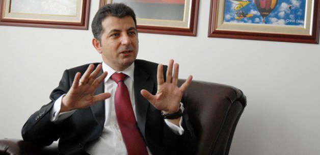 rektor_ak_partiden_adaylik_icin_istifa_etti_1423128202_8099.jpg