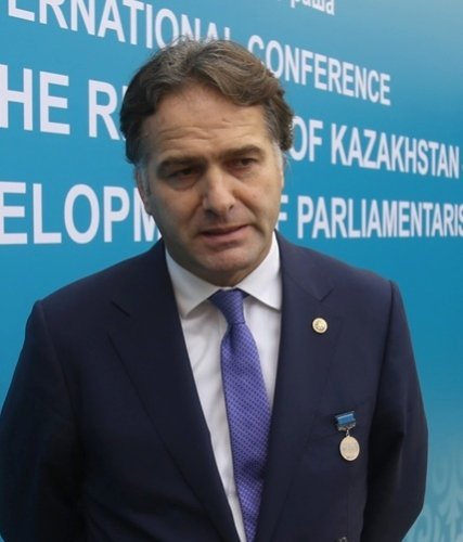 Safi: Türkiye, Darbe Anayasasıyla Yönetiliyor