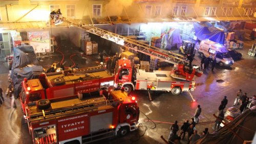 Samsun Gıda Borsası'nda Korkutan Yangın