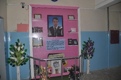 Şehit Oğulcan Tuna’nın Karnesini Babası Aldı