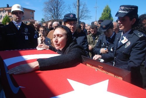 Şehit Polisler Dualarla Uğurlandı