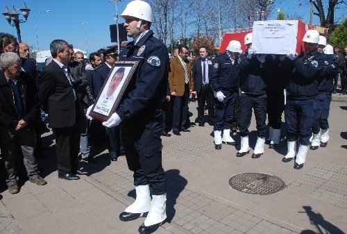 Şehit Polisler Dualarla Uğurlandı