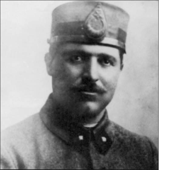 sehit-yuzbasi_6165.jpg sehit-yuzbasi_6165.jpg