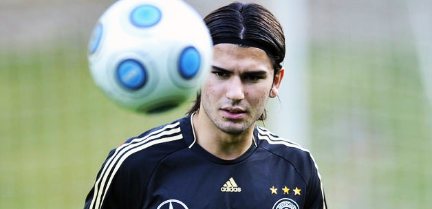 serdar_tasci_bombasi_anlasma_tamam_1421139046_6262.jpg