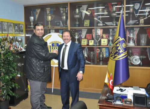 Sinan Şamil Sam'dan Ankaragücü'nde Destek Ziyareti