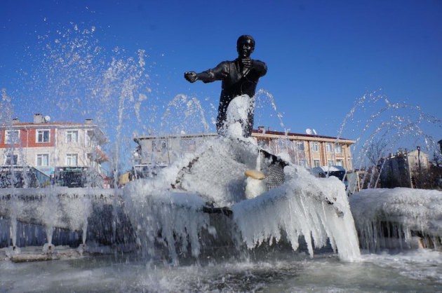 sir8c_1420200270_2872.jpg sir8c_1420200270_2872.jpg