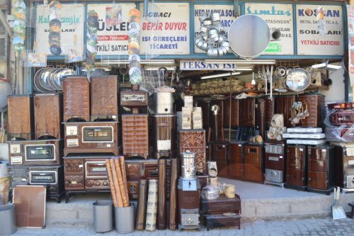 Soğuyan Havalar Onlara Yaradı