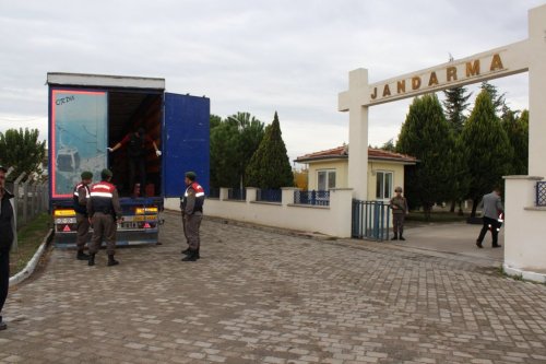 Şüpheli Tır'dan 59 Suriyeli Kaçak Çıktı