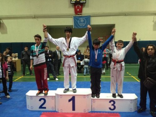 Taekwondocular Madalyayla Döndü