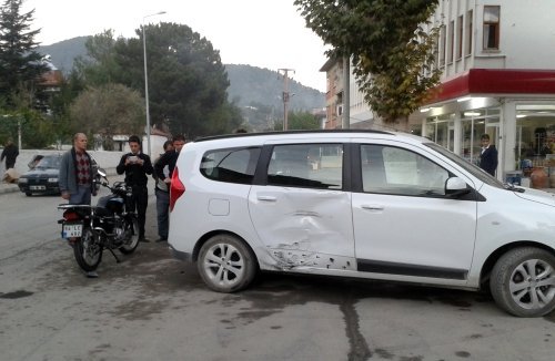 Taraklı'da Trafik Kazası: 1 Yaralı