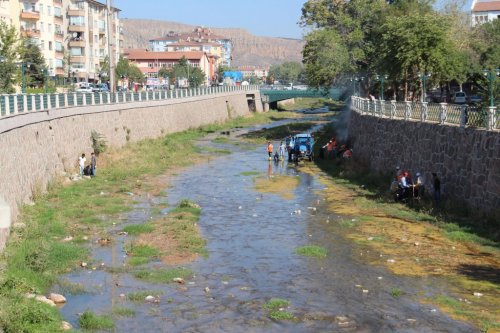 Tatlıçay Temizleniyor!