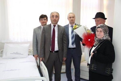 Tedavi Gördüğü Hastaneye Oda Yaptırdı
