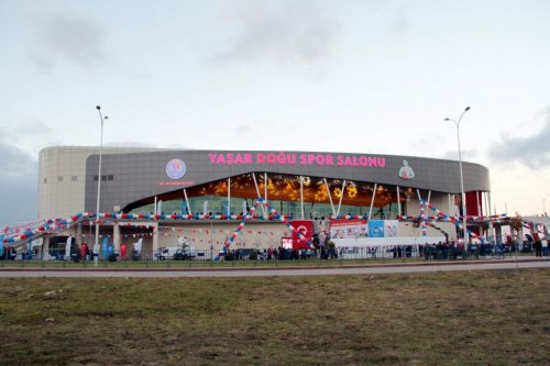 Tekkeköy Yaşar Doğu'yu Başbakan Açtı