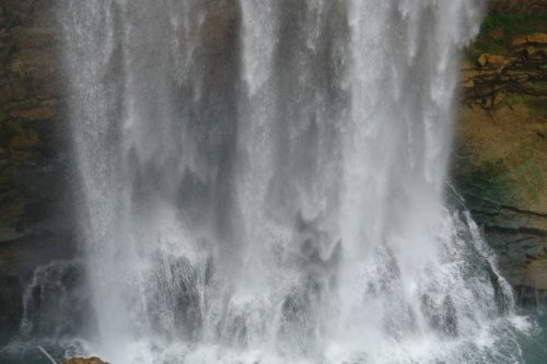 Tortum Şelalesine Ziyaretçi Akını