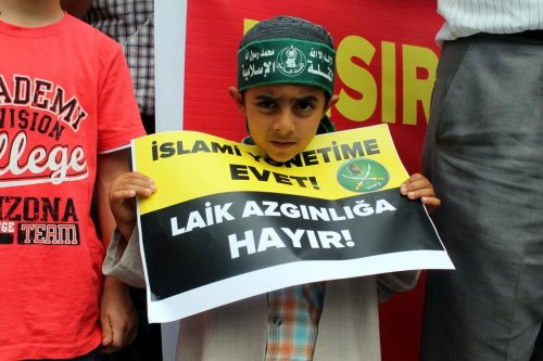 Trabzon’dan Mursi’ye Destek