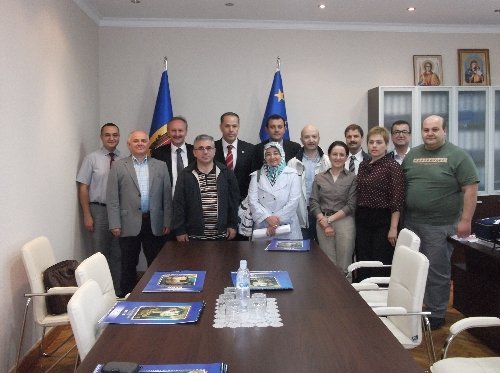 Türk doktorlar 54 hastaya şifa oldu