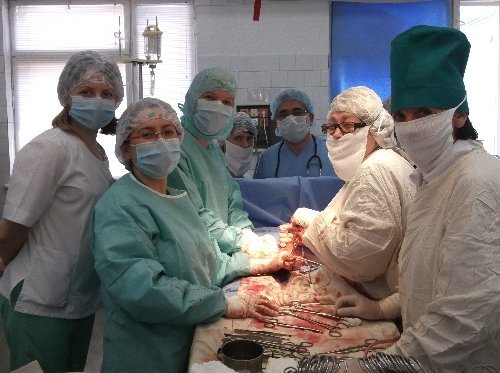 Türk doktorlar 54 hastaya şifa oldu