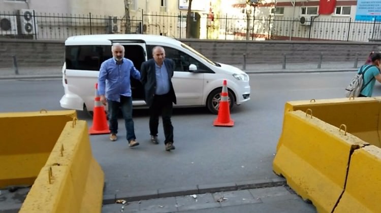 turkiyenin_2_adil_oksuzu_yakalandi_1476341850_5676.jpg turkiyenin_2_adil_oksuzu_yakalandi_1476341850_5676.jpg