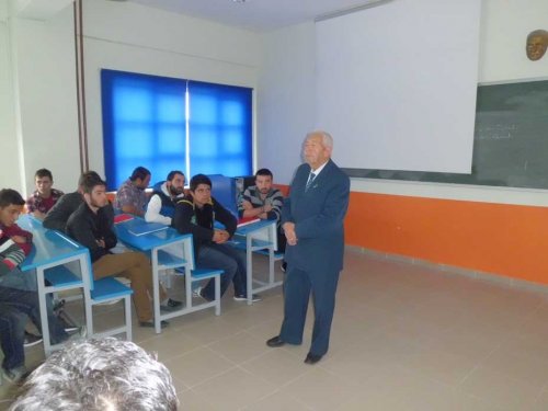Üniversite Öğrencilerine Tema Anlatıldı