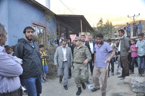 Üst Geçit Feryadı
