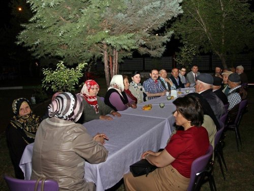 Vali Başköy, Huzurevi Sakinleriyle İftarda Buluştu