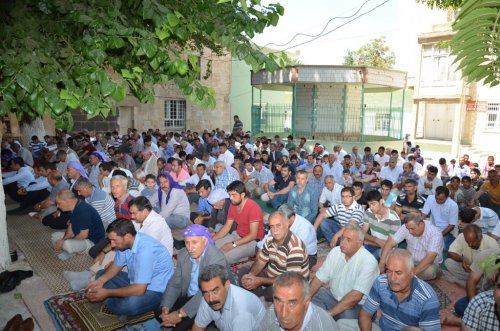 Viranşehir'de Cami Yokluğundan Şikayetçi