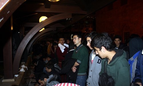 Yeni Yılın İlk Sabahı Ulu Cami Doldu Taştı