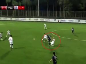 Feghouli'den sosyal medyayı sallayan hareket!